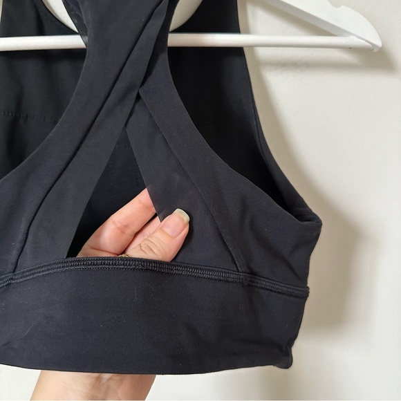 Lululemon Ignite Bra in Black 4 - Picture 6 of 7